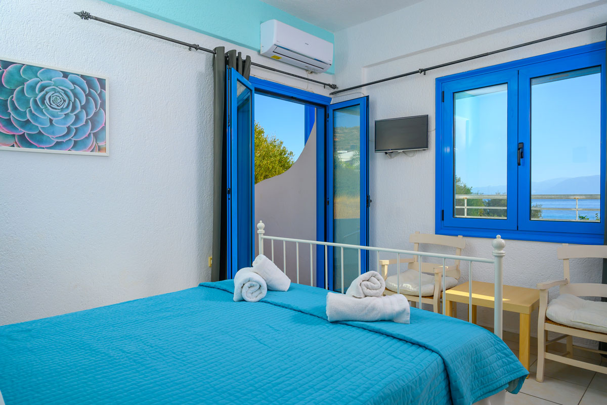 2 persons apartments