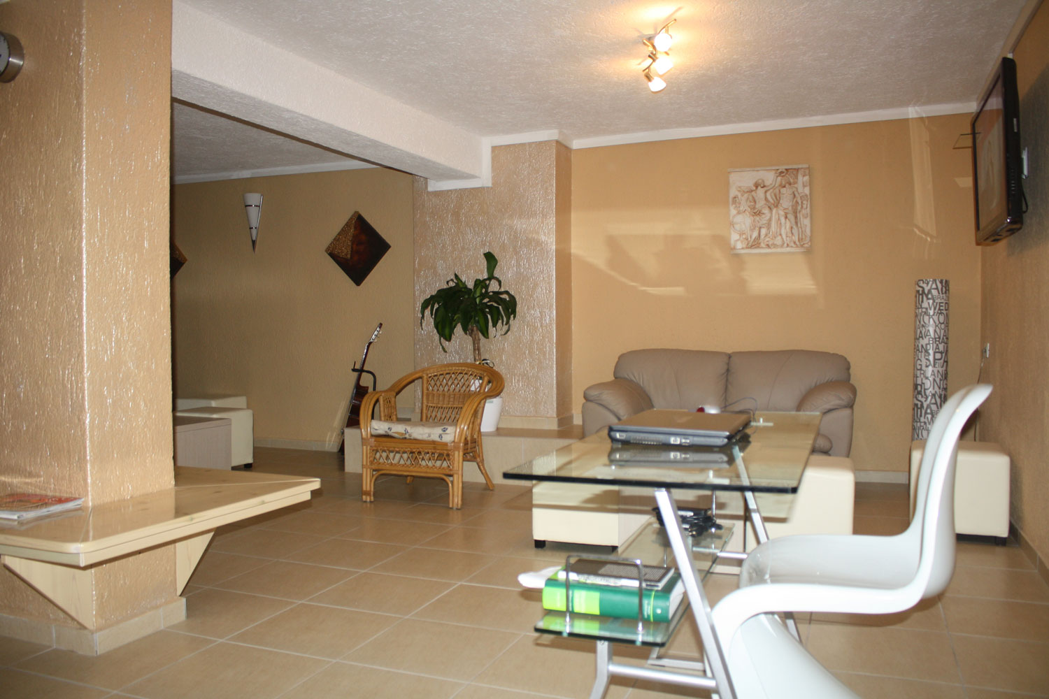 Havania apartments living room